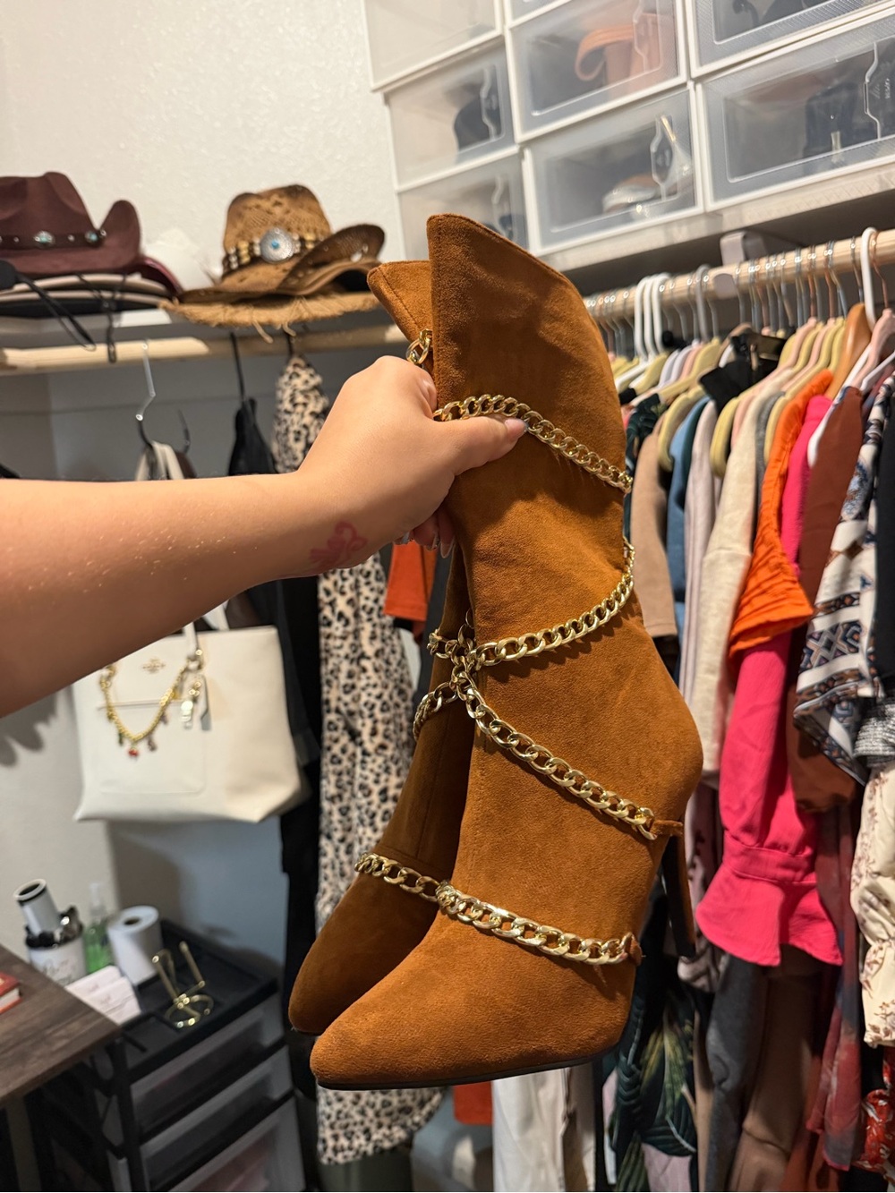 Chain-Accent 🔥 Suede Pointed Bootie in Tan